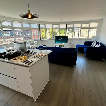 Bournemouth Nest-2